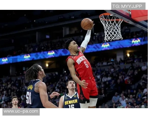 文班在16分钟内表现出色三投三中贡献9分10篮板7助攻3盖帽失误略多但依然完美